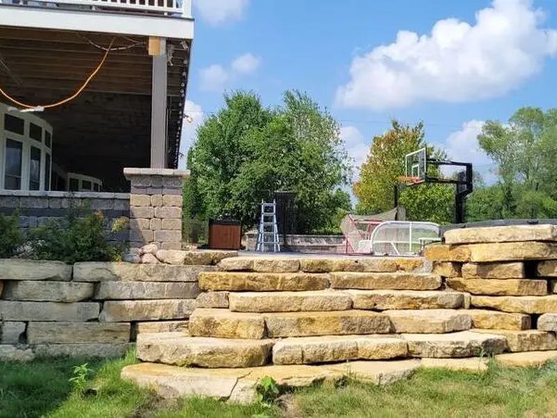 Retaining walls job near Central City, IA